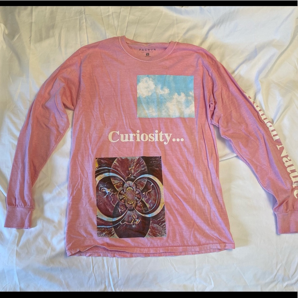 WOMANS LONG SLEEVE T-SHIRT
